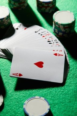 Mobile phone showing axistogel com card games interface
